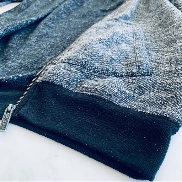 Roxy | Zip-Up Hoodie 💘 - Picture 3 of 6